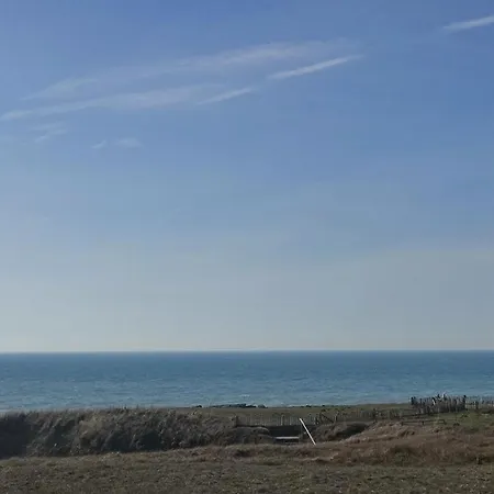 A Quelques Pas De L Ocean Pour 5 Personnes * La Parée Preneau